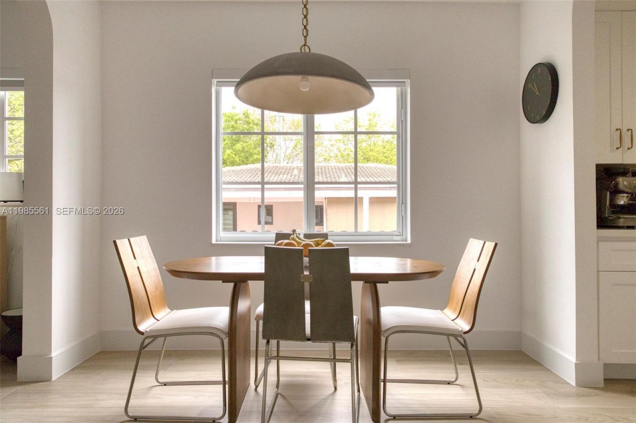 2397 SW 13th St , Miami, FL 33145 Photo