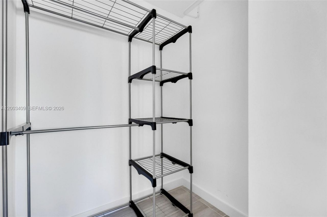 557 Michigan Ave , Unit 212, Miami Beach, FL 33139 Photo