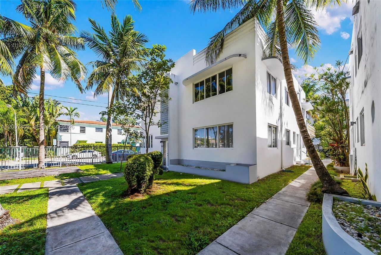 557 Michigan Ave , Unit 212, Miami Beach, FL 33139 Photo