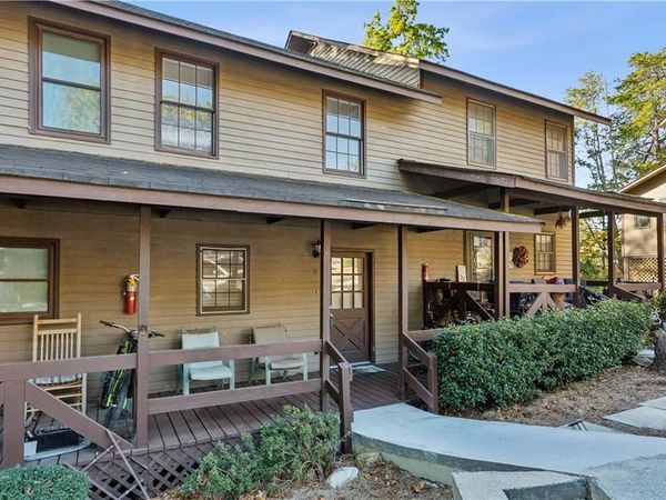 11 Mountain View Court , Waleska, GA 30183