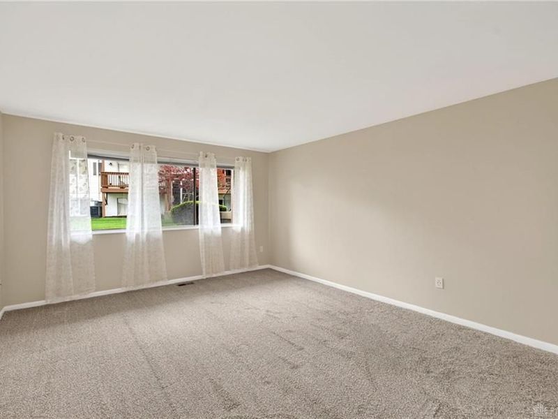 5710 W Coach Drive, Unit B, Kettering, OH 45440 Photo 12