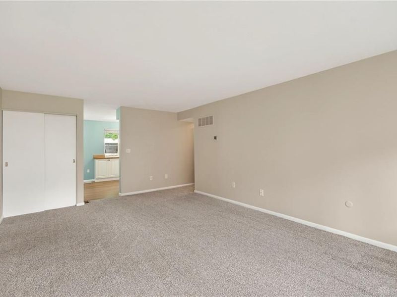 5710 W Coach Drive, Unit B, Kettering, OH 45440 Photo 15