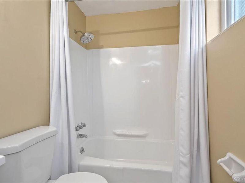 5710 W Coach Drive, Unit B, Kettering, OH 45440 Photo 32