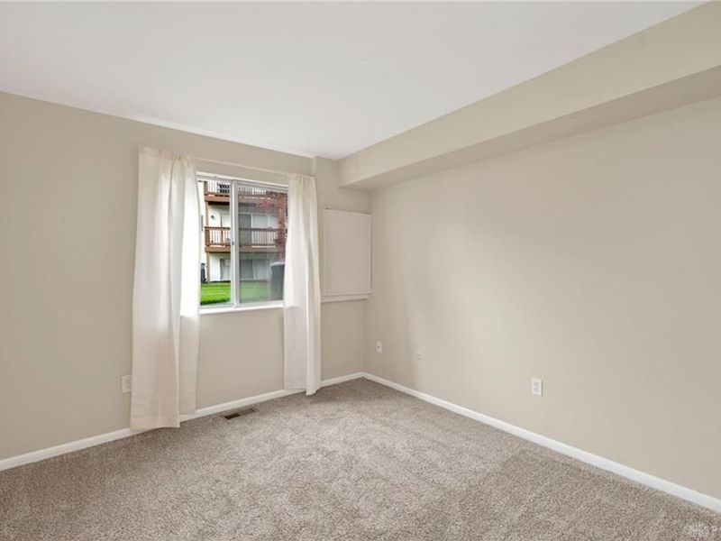 5710 W Coach Drive, Unit B, Kettering, OH 45440 Photo 35