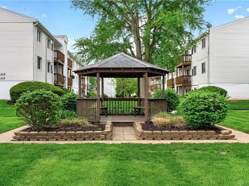 5710 W Coach Drive, Unit B, Kettering, OH 45440 Photo 52