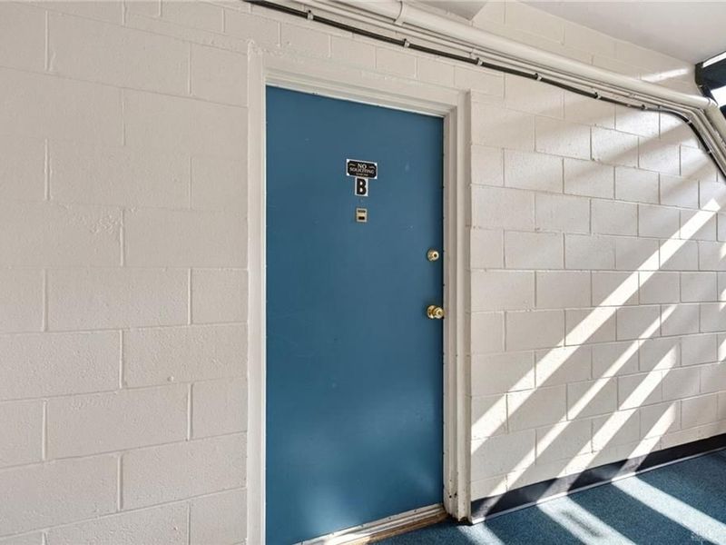 5710 W Coach Drive, Unit B, Kettering, OH 45440 Photo 9