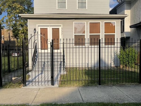 557 N Leamington Avenue , Chicago, IL 60644