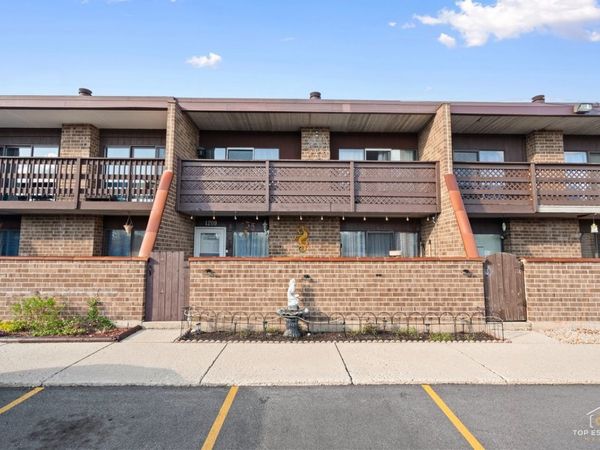 1209 Kenneth Circle , Elgin, IL 60120