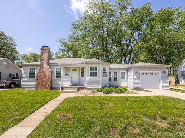 1213 Portland Avenue , Collinsville, IL 62234