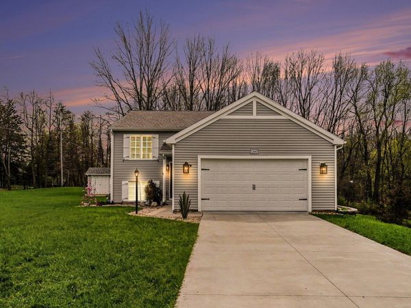 32047 Valewood Lane, Gobles, MI 49055