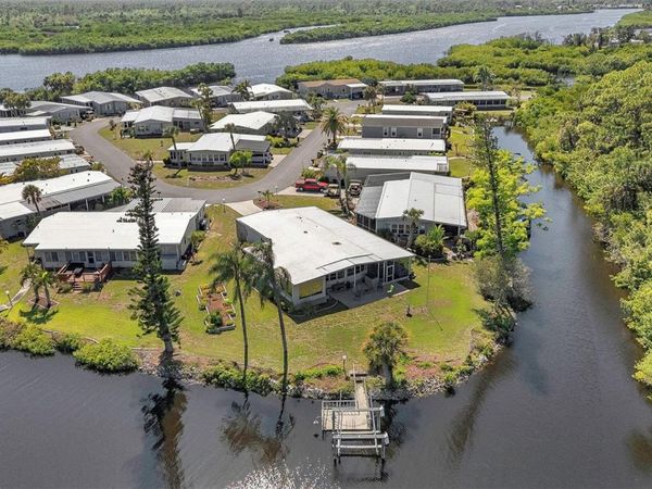 130 ISLAND POINT ROAD , NORTH PORT, FL 34287