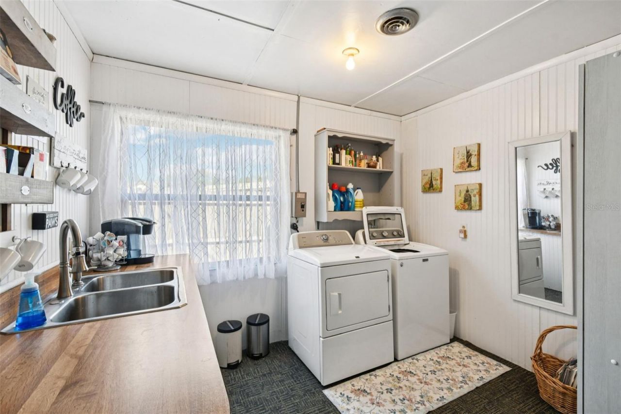 214 Paradise Lane , Crescent City, FL 32112 Photo