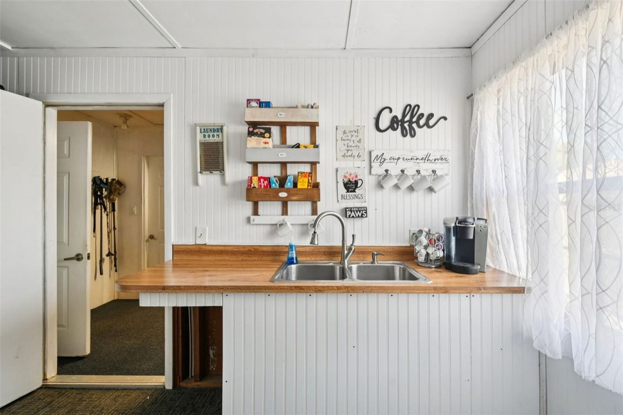 214 Paradise Lane , Crescent City, FL 32112 Photo