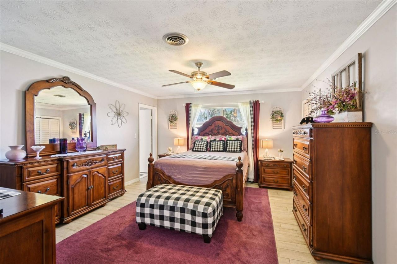 214 Paradise Lane , Crescent City, FL 32112 Photo