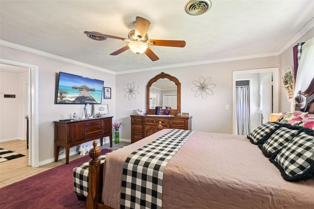 214 Paradise Lane , Crescent City, FL 32112 Photo