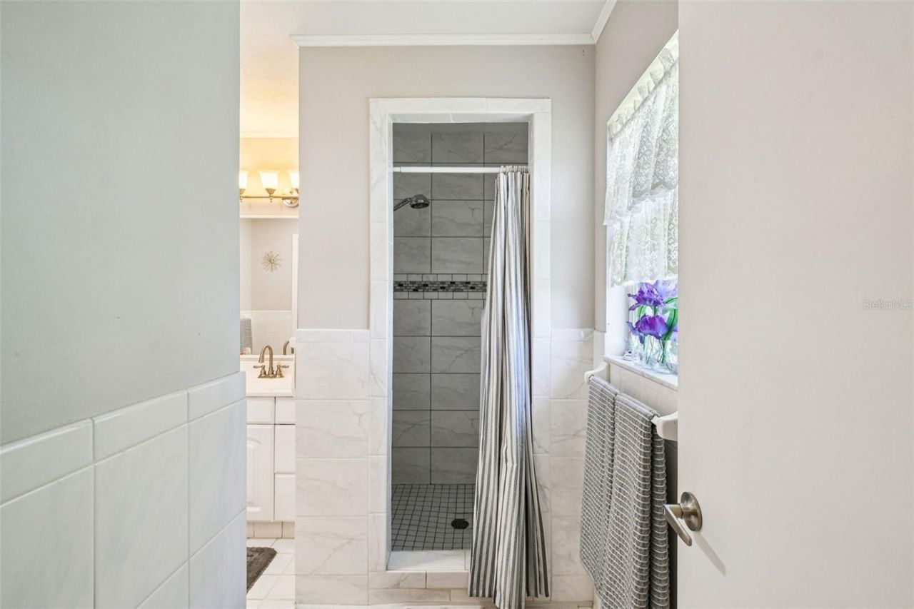 214 Paradise Lane , Crescent City, FL 32112 Photo