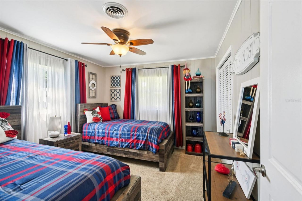 214 Paradise Lane , Crescent City, FL 32112 Photo