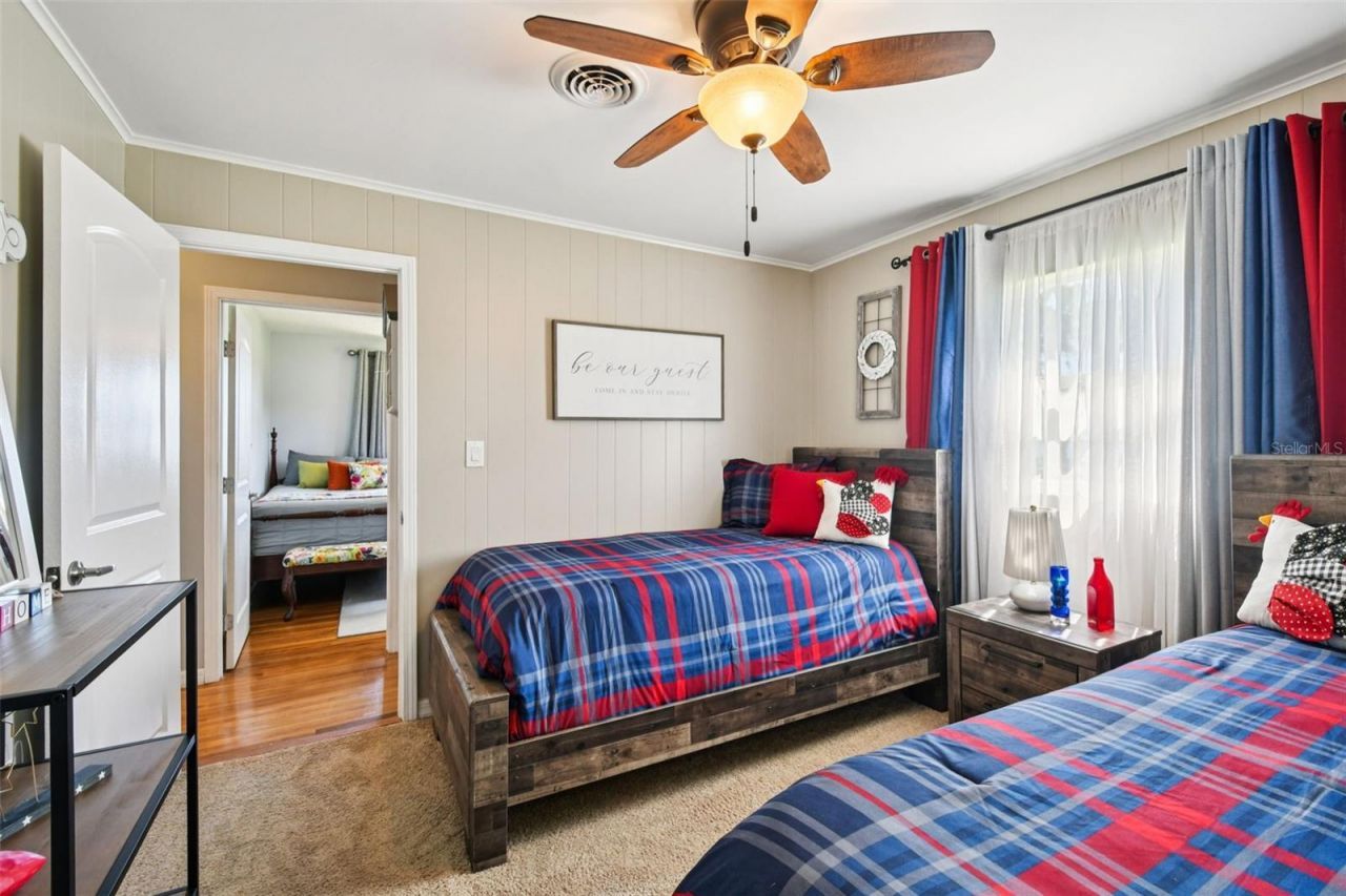 214 Paradise Lane , Crescent City, FL 32112 Photo