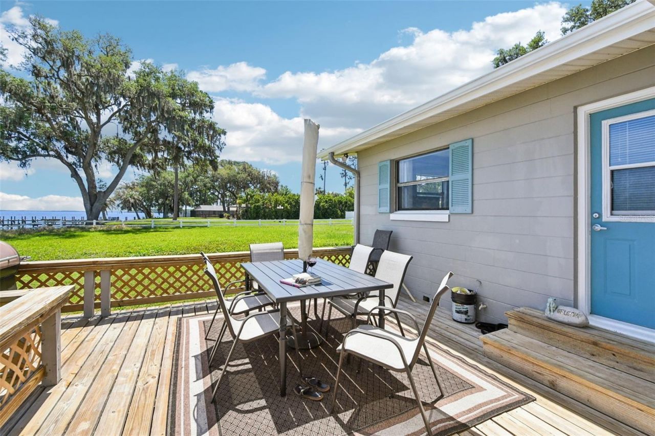 214 Paradise Lane , Crescent City, FL 32112 Photo