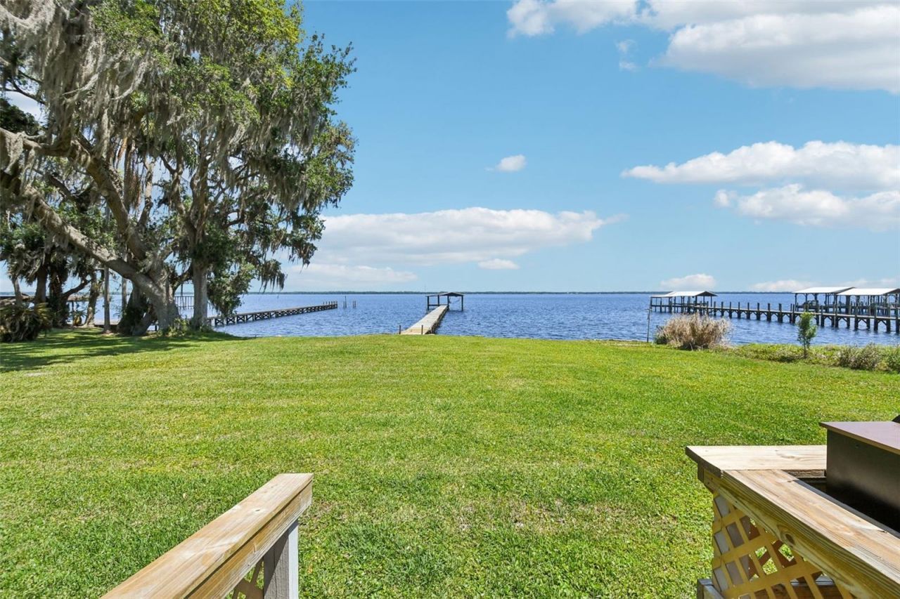 214 Paradise Lane , Crescent City, FL 32112 Photo