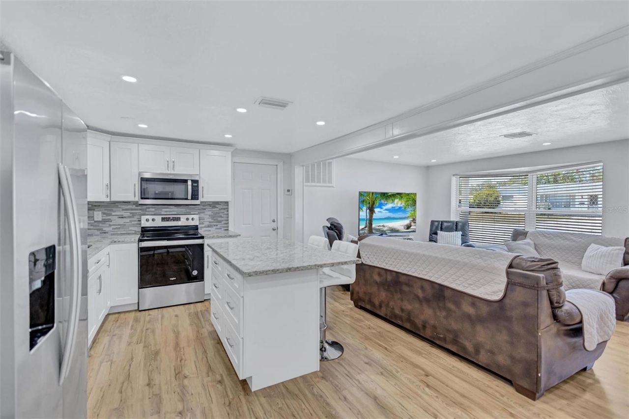 3816 Beacon Square Drive , Holiday, FL 34691 Photo