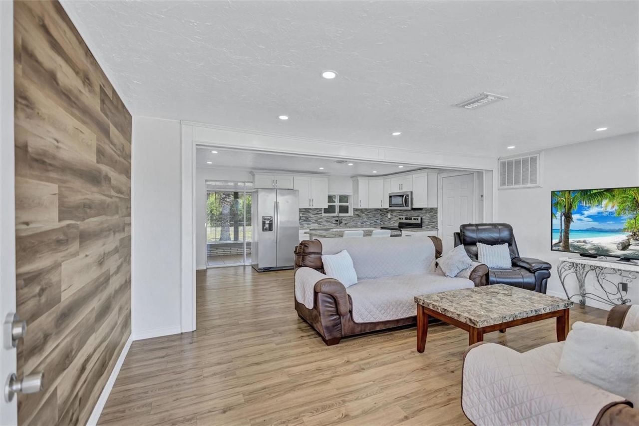 3816 Beacon Square Drive , Holiday, FL 34691 Photo