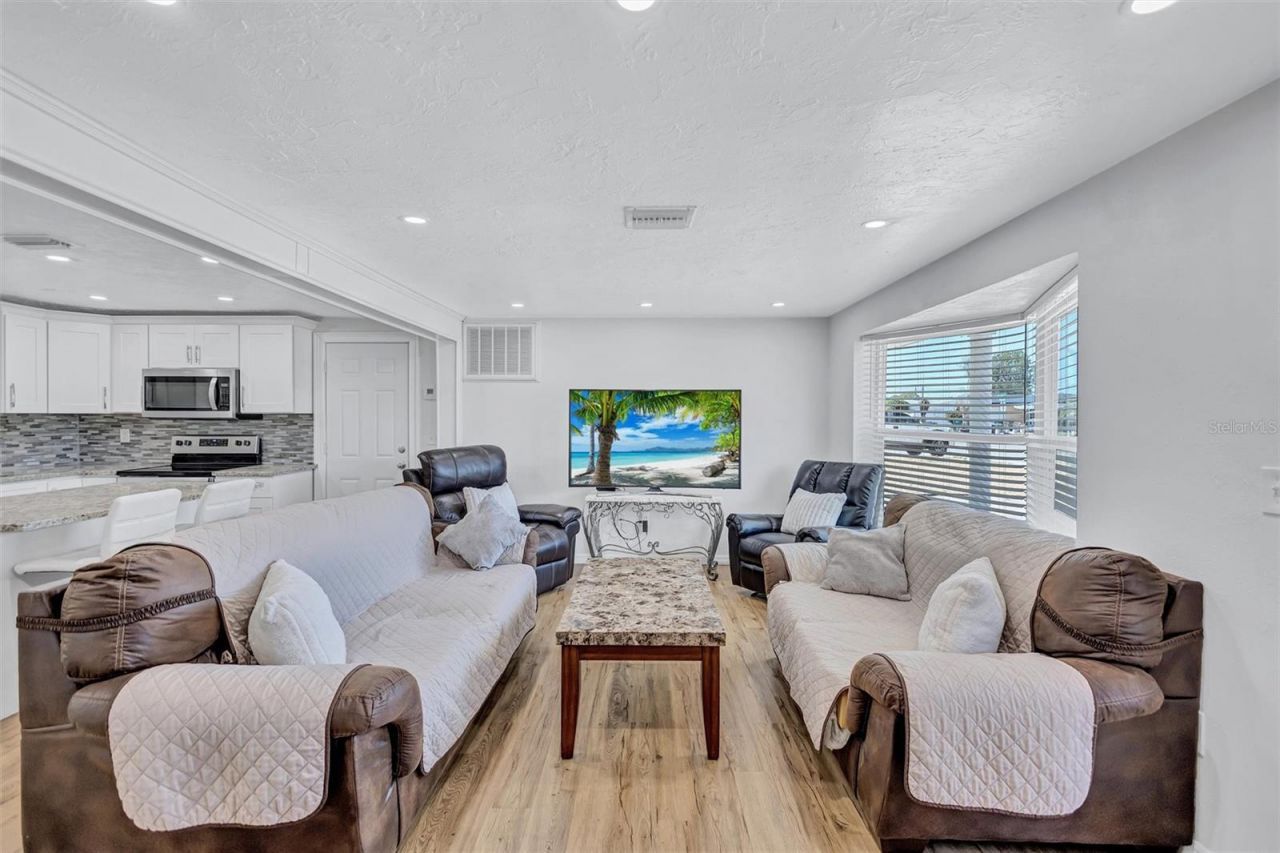 3816 Beacon Square Drive , Holiday, FL 34691 Photo