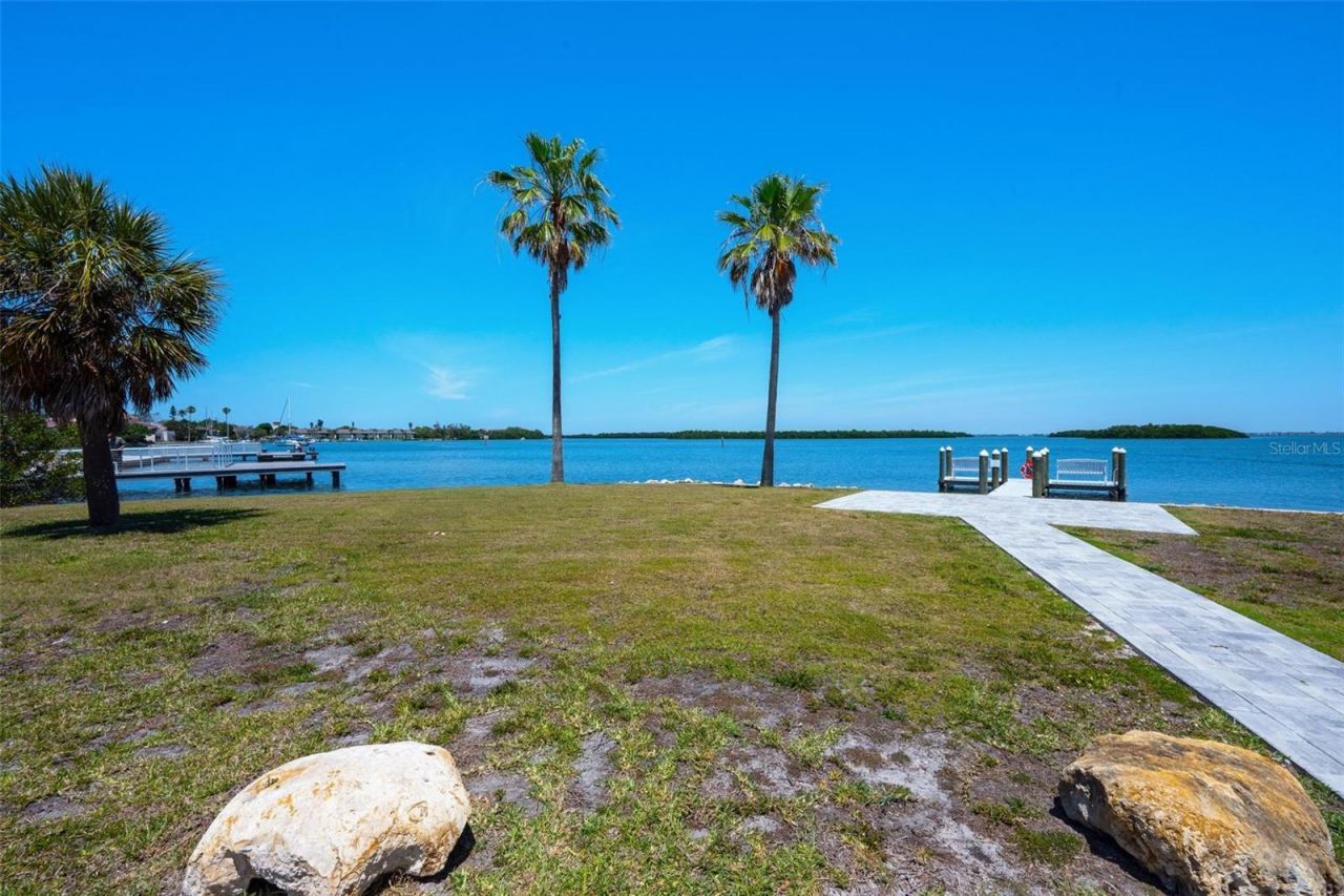 581 Rountree Drive, Longboat Key, FL 34228 Photo