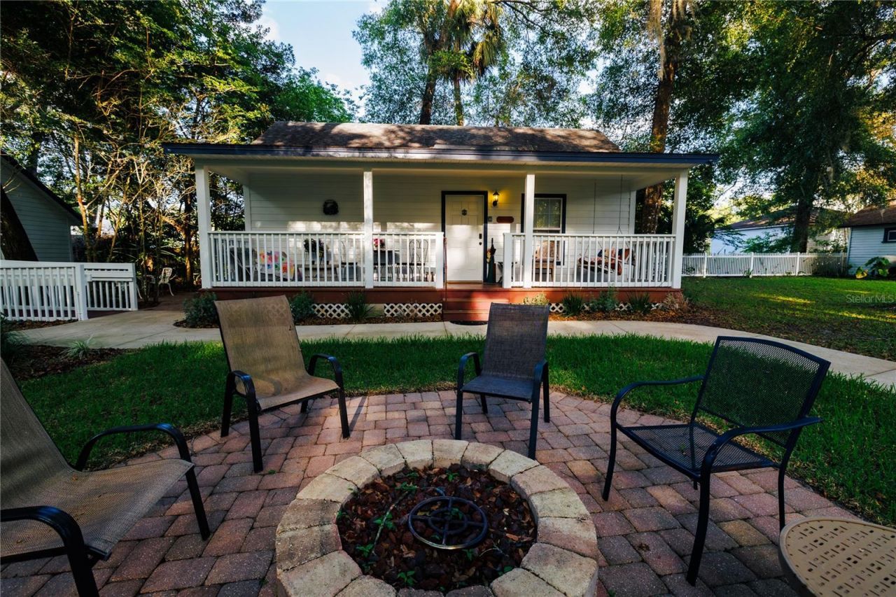 215 E French Avenue , Orange City, FL 32763 Photo