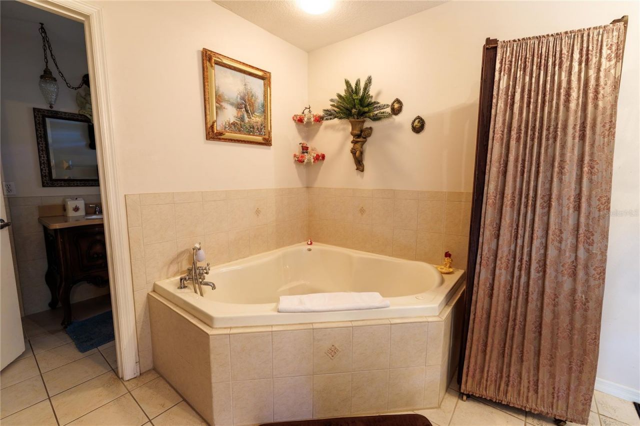 215 E French Avenue , Orange City, FL 32763 Photo