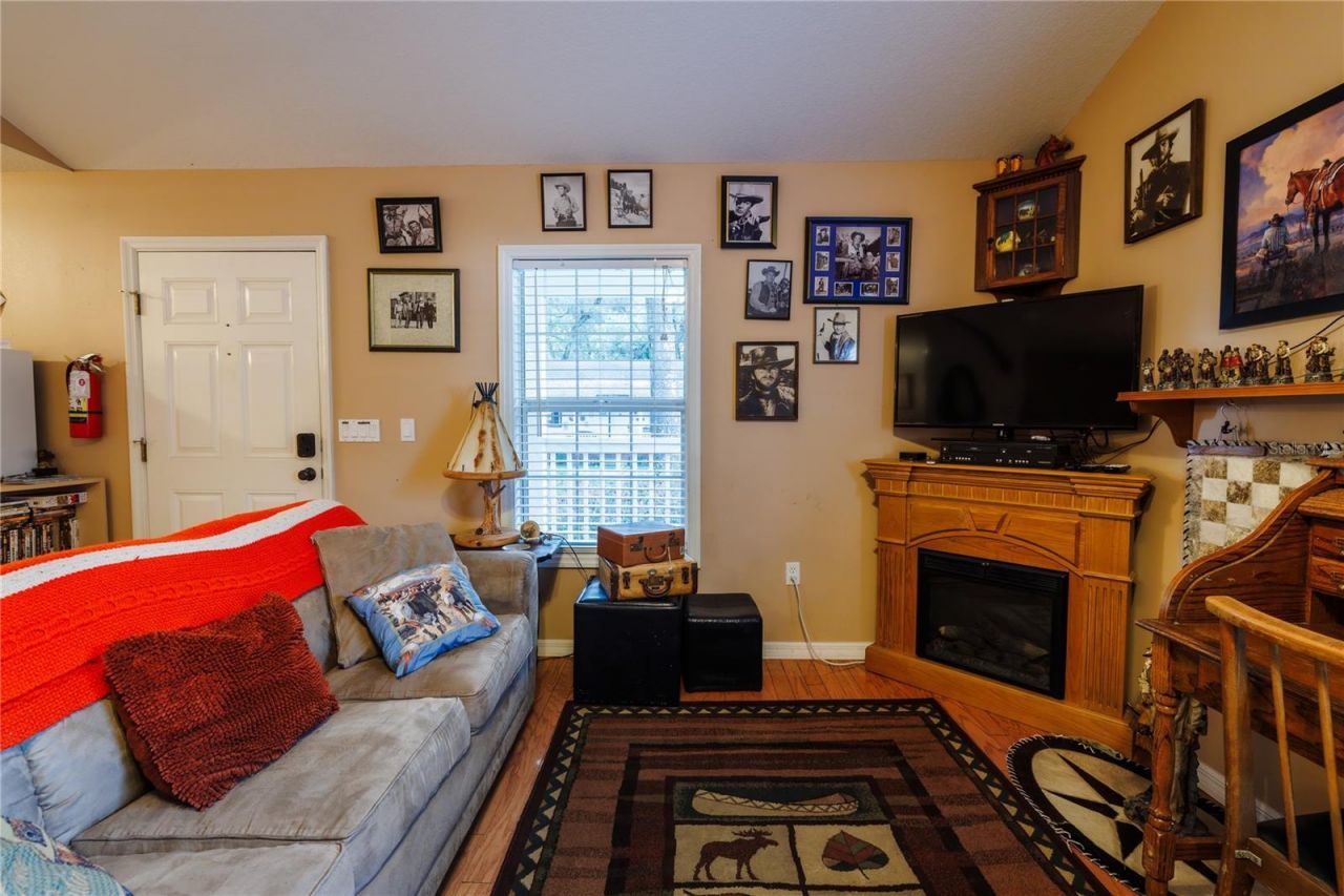 215 E French Avenue , Orange City, FL 32763 Photo