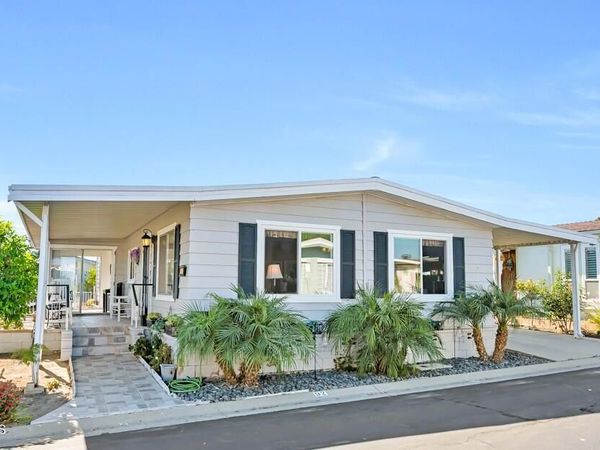 92 Poinsettia Gardens Drive , Ventura, CA 93004