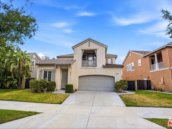 27866 Alta Vista Avenue , Valencia, CA 91355