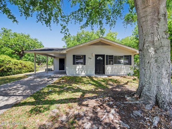 442 Woody Circle, Ocean Springs, MS 39564