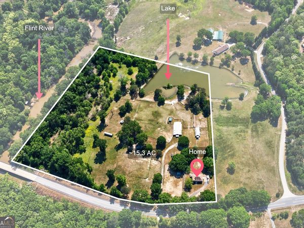 511 W Mcintosh Road, Brooks, GA 30205