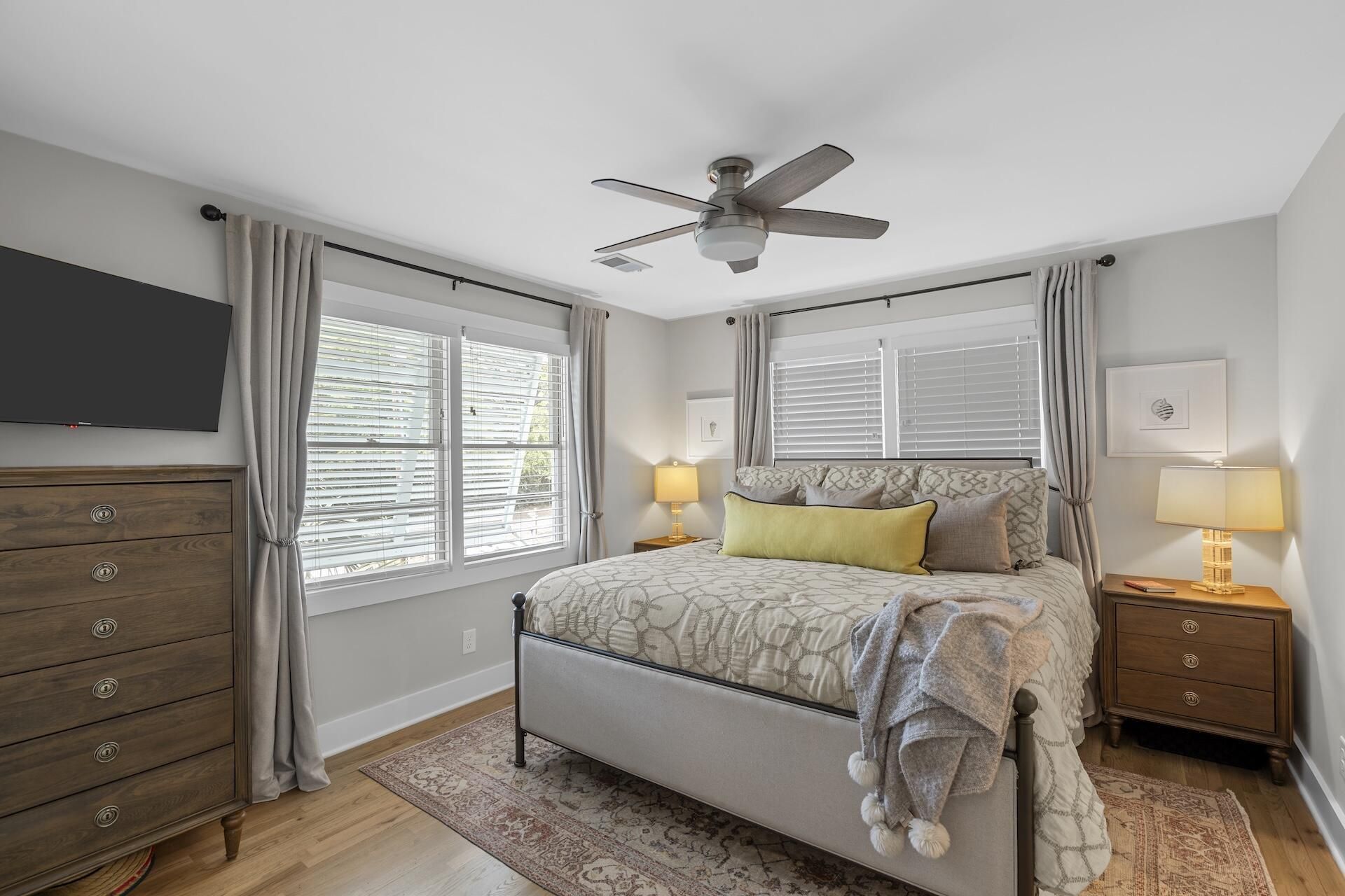 2702 Waterway Boulevard Photo 10