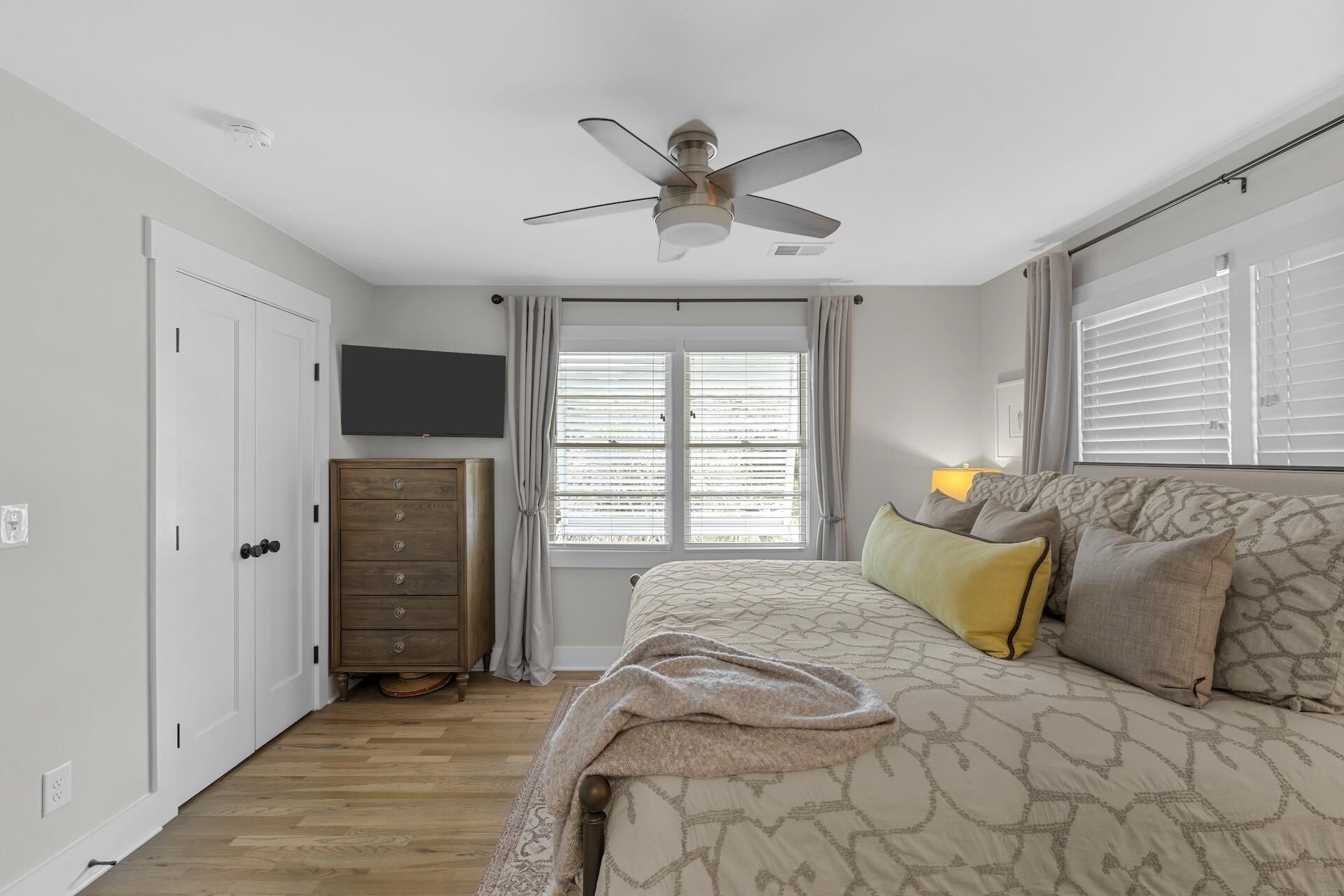 2702 Waterway Boulevard Photo 11