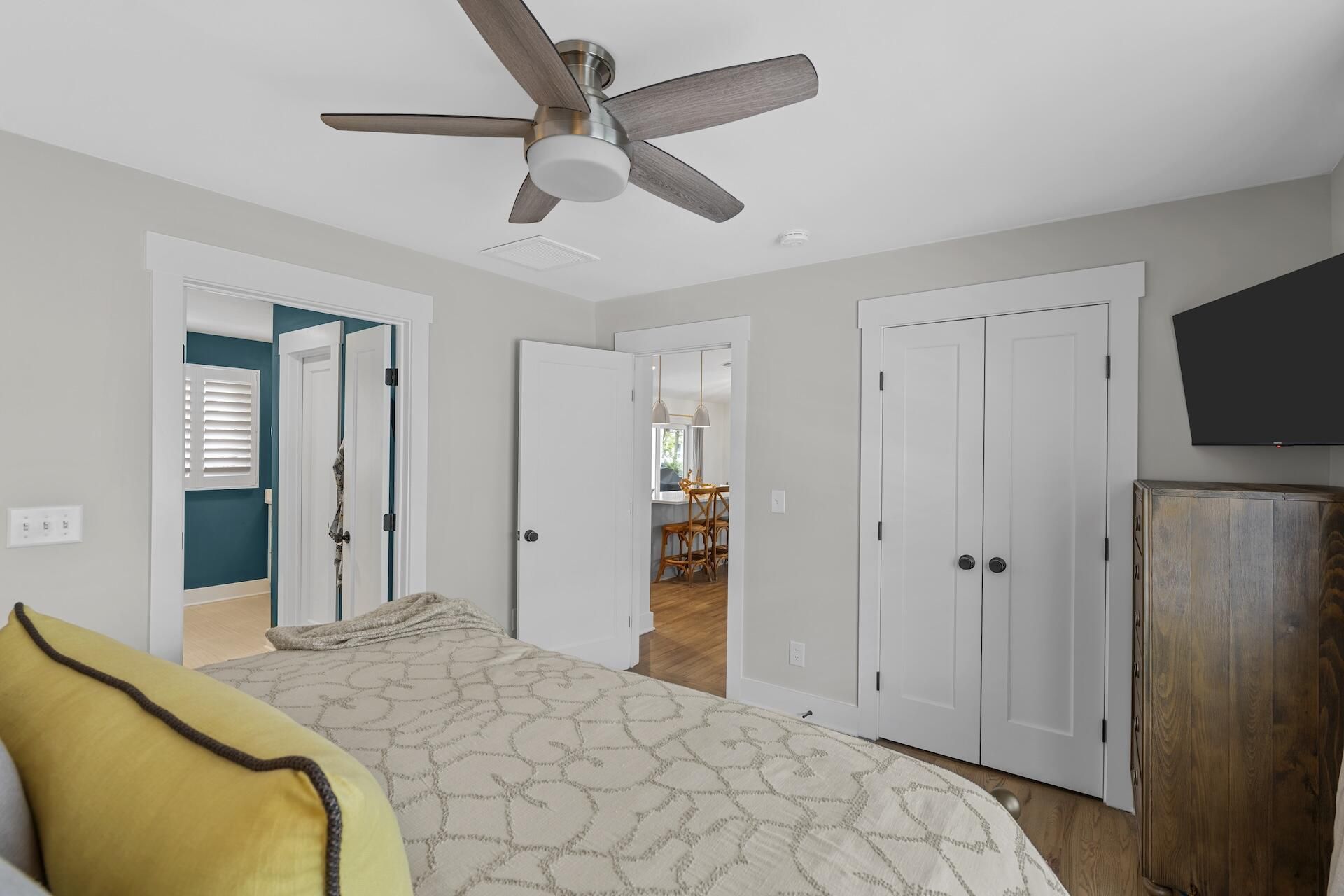 2702 Waterway Boulevard Photo 12