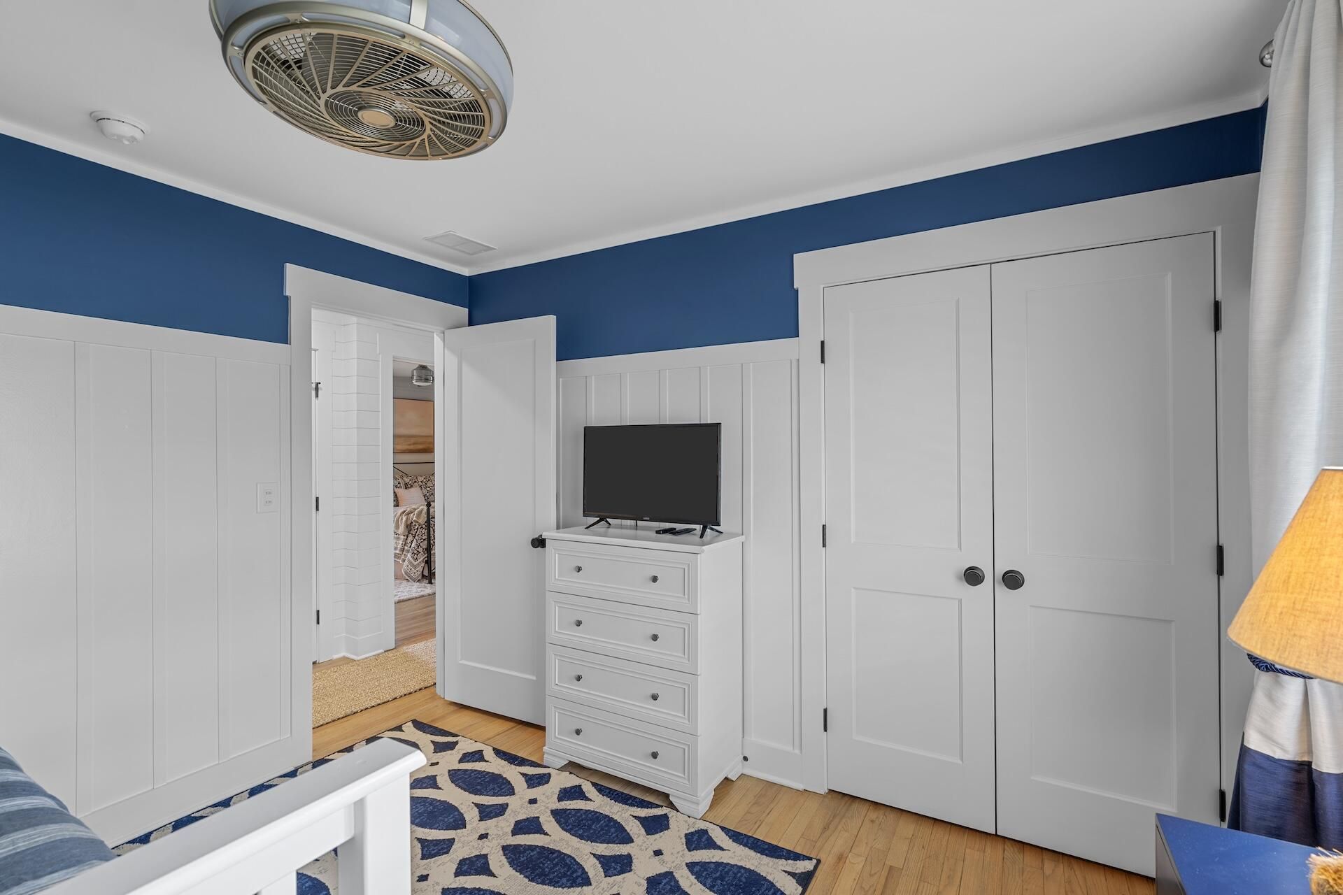 2702 Waterway Boulevard Photo 17