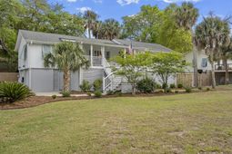 2702 Waterway Boulevard photo 4