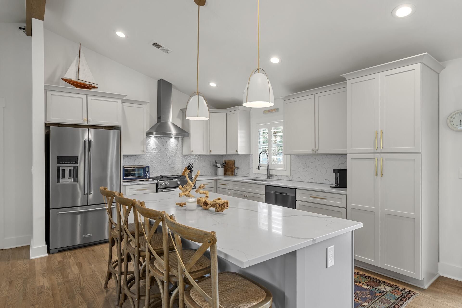 2702 Waterway Boulevard Photo 26