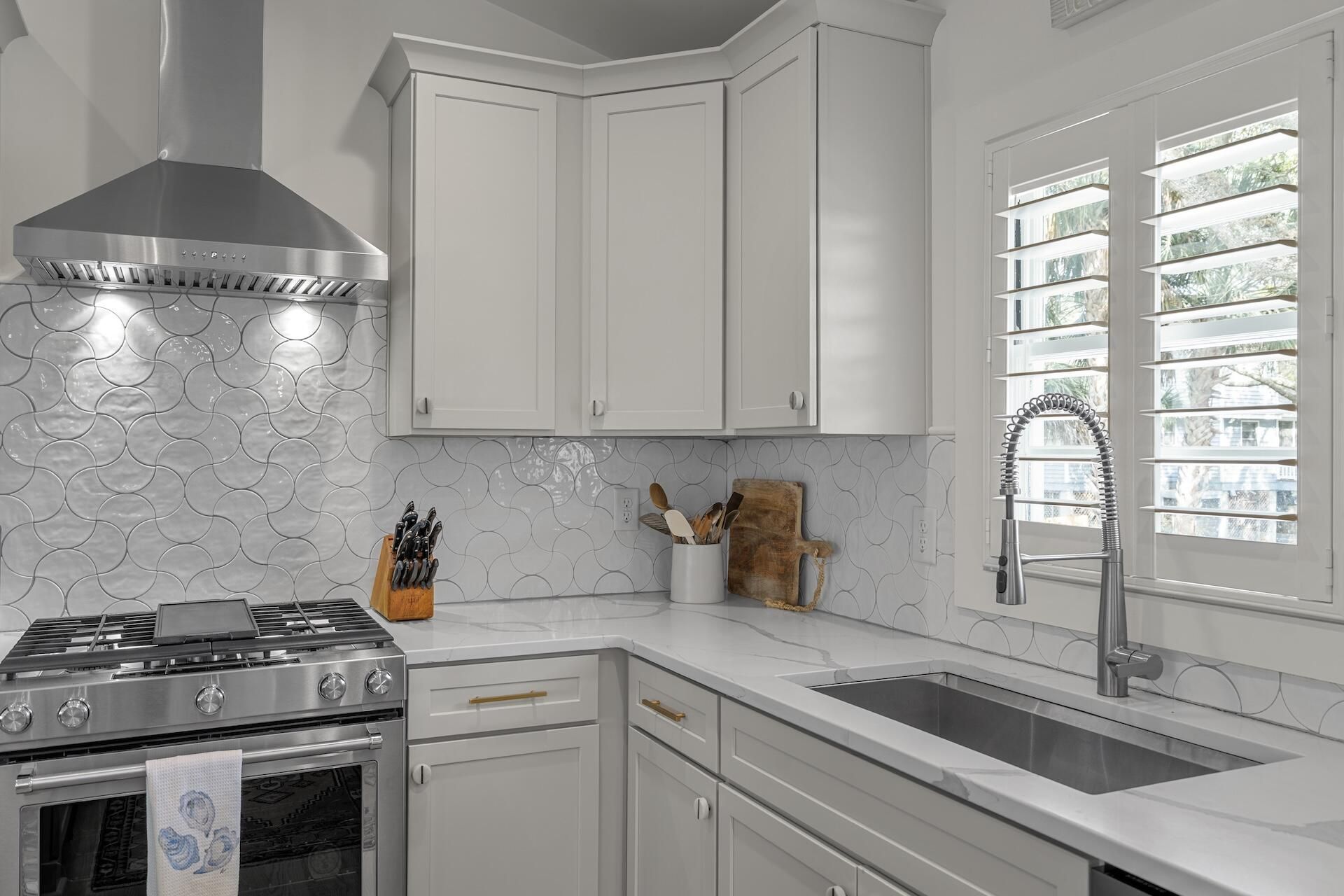 2702 Waterway Boulevard Photo 29