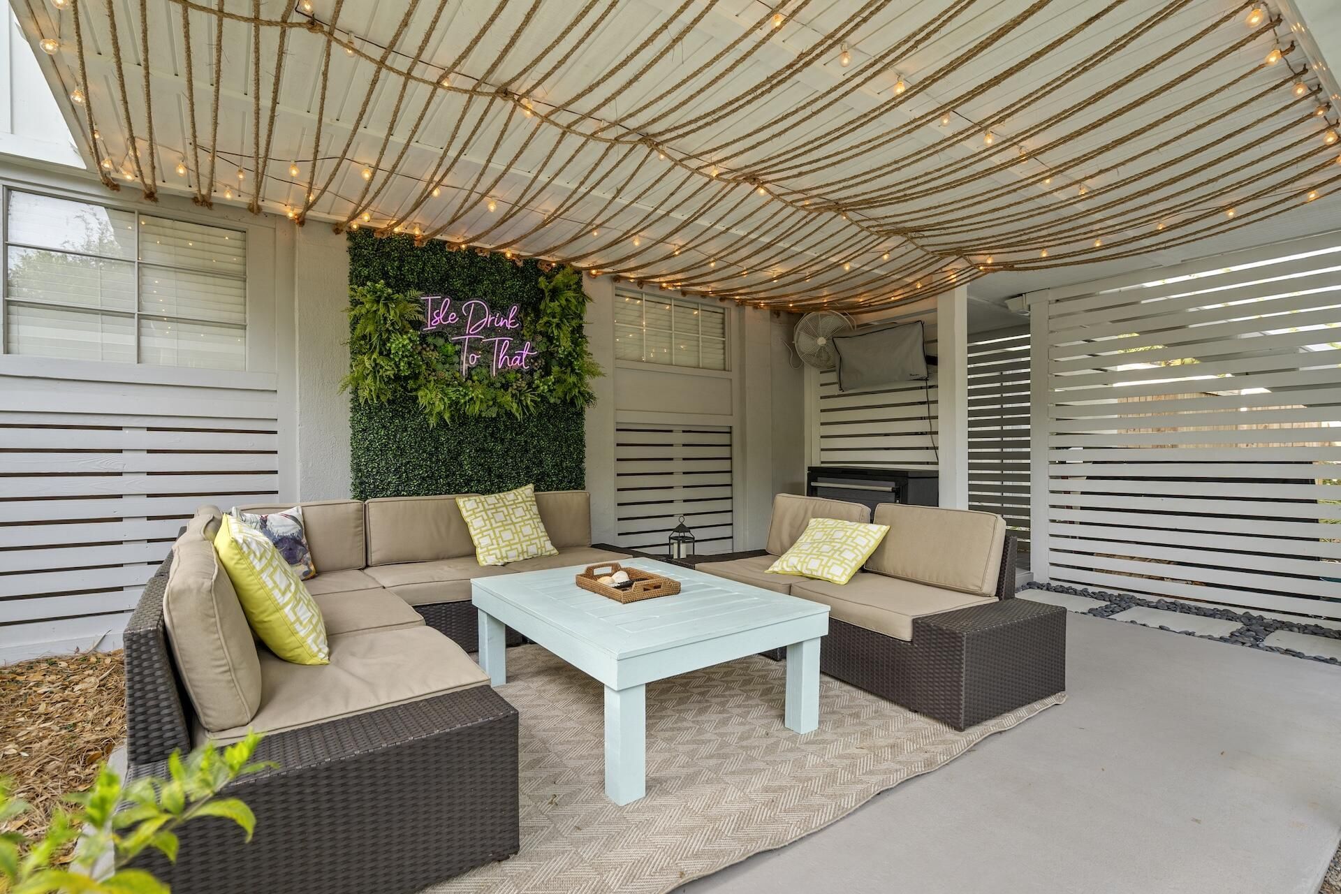 2702 Waterway Boulevard Photo 49