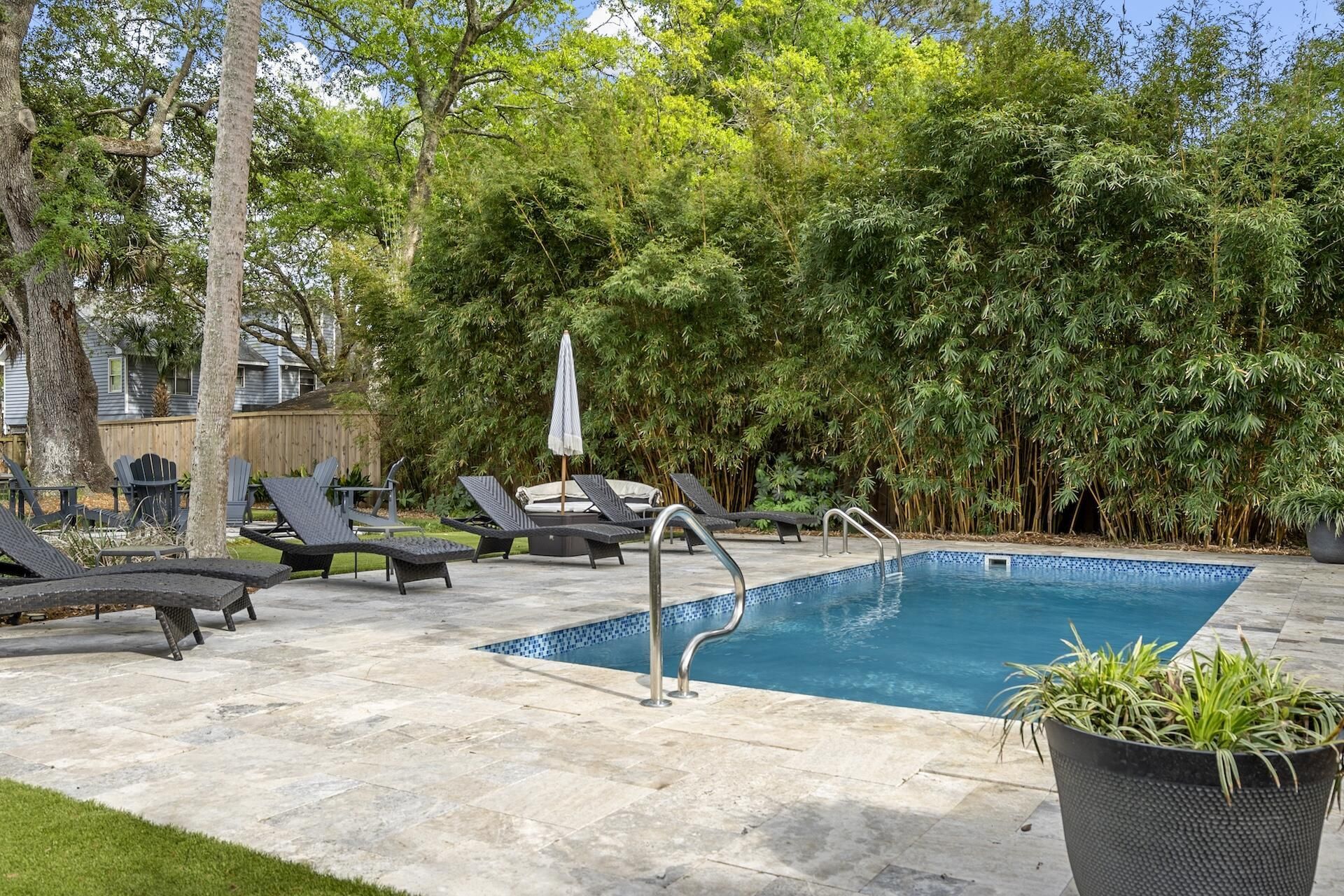 2702 Waterway Boulevard Photo 8