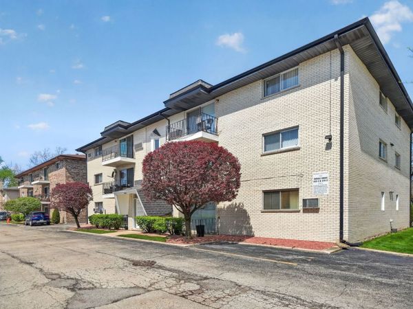 4929 W 87th Street , Unit 1SE, Oak Lawn, IL 60453