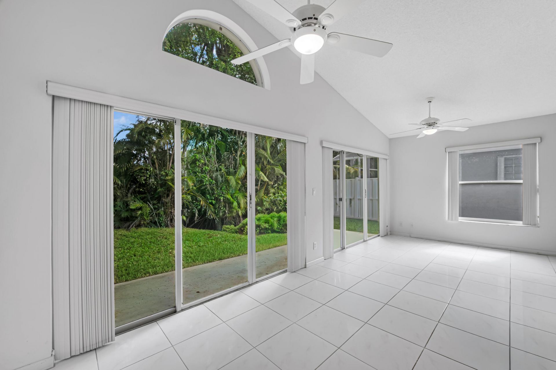 9758 Harbour Lake Circle, Boynton Beach, FL 33437 Photo