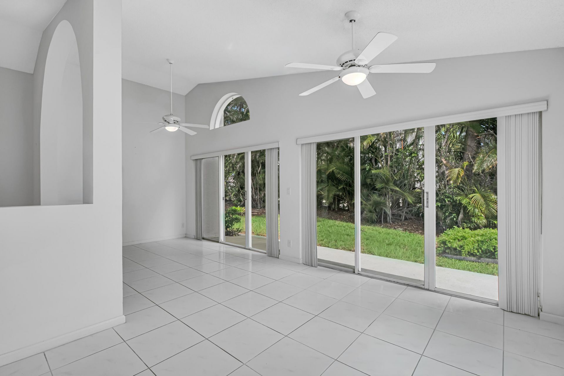 9758 Harbour Lake Circle, Boynton Beach, FL 33437 Photo