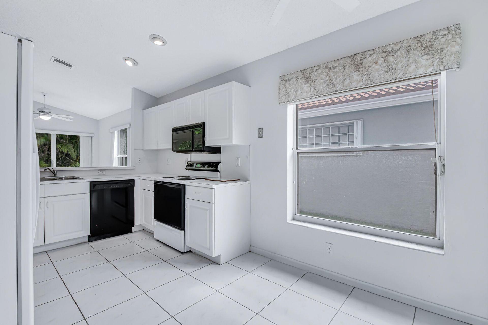 9758 Harbour Lake Circle, Boynton Beach, FL 33437 Photo