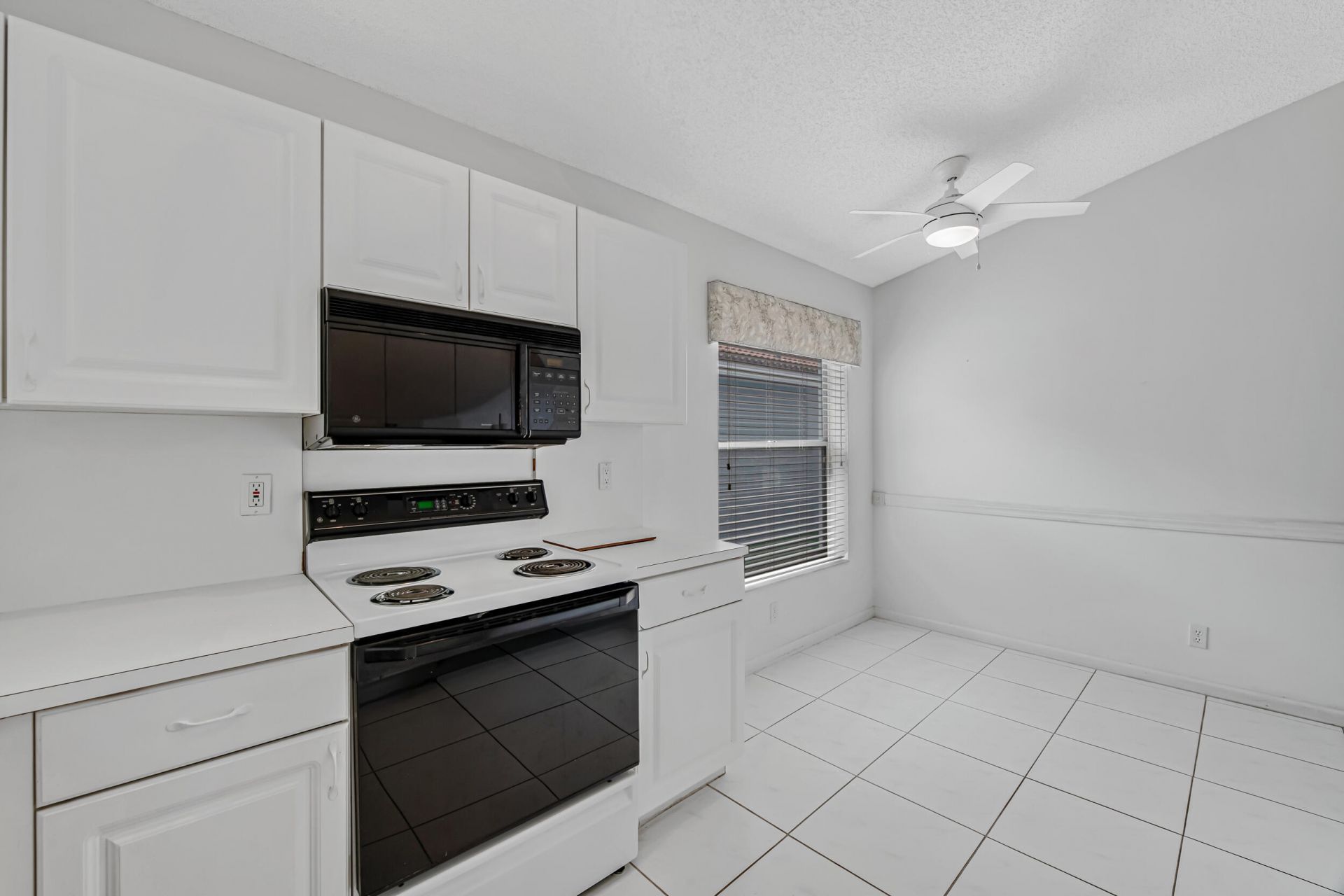 9758 Harbour Lake Circle, Boynton Beach, FL 33437 Photo