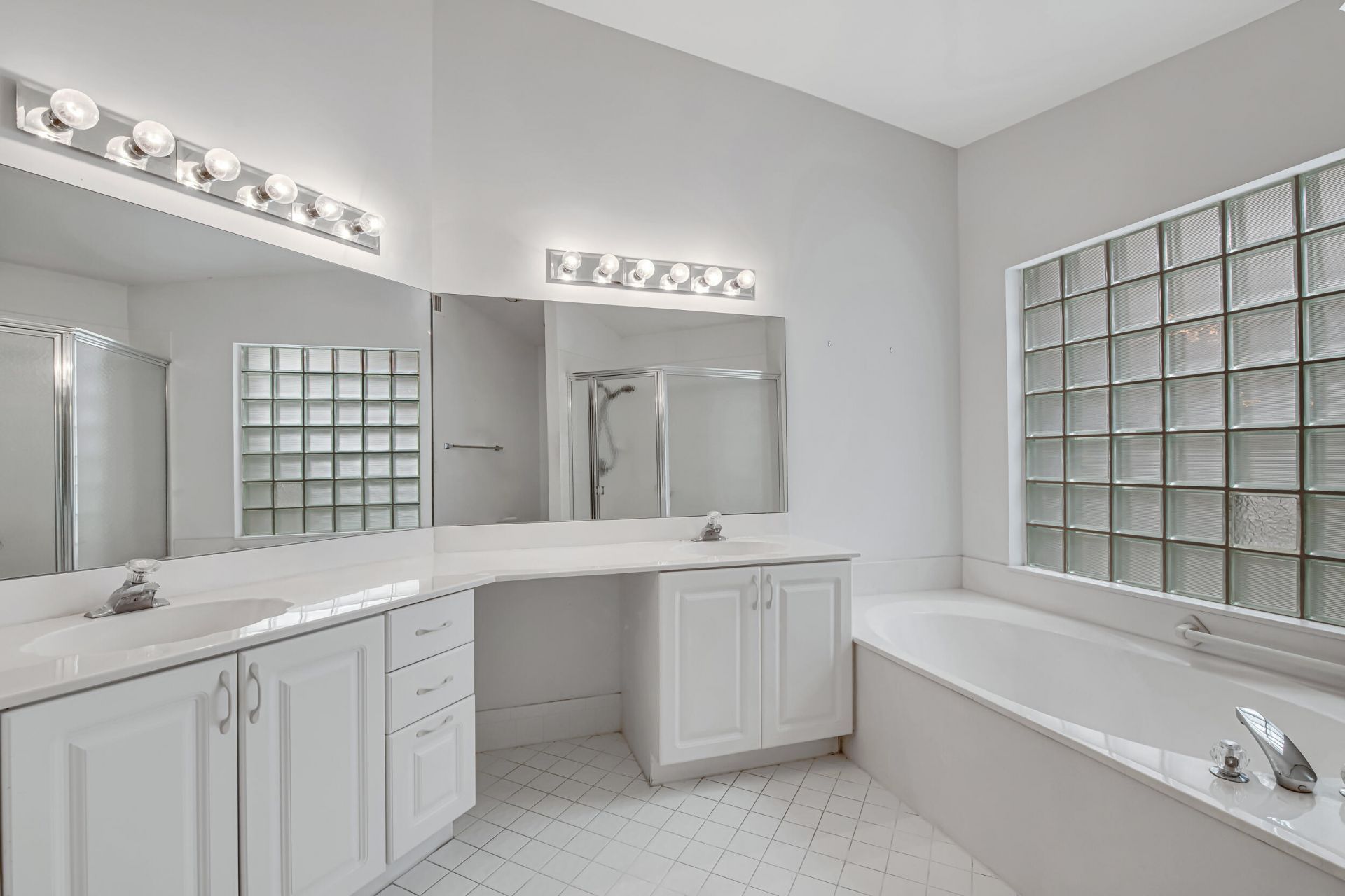 9758 Harbour Lake Circle, Boynton Beach, FL 33437 Photo